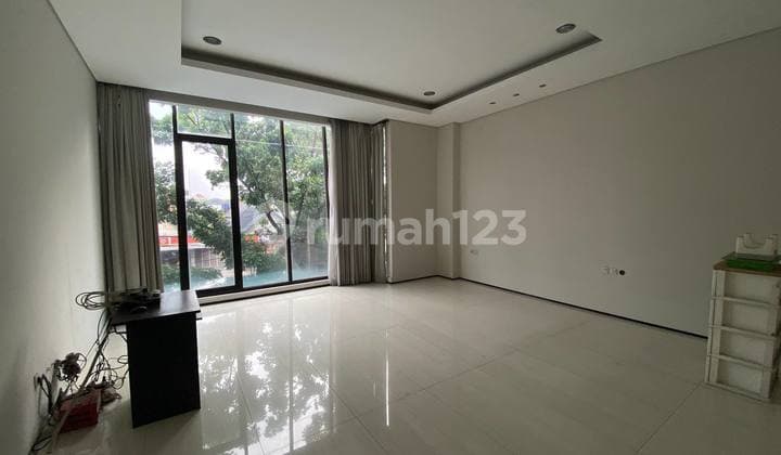 Rumah Bagus Di Cihampelas Murah Dekat Novotel Dan Rs Cicendo