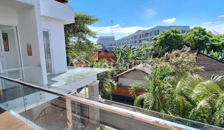 Rumah Elite Dekat Sunset Road & Pantai Kuta Bali