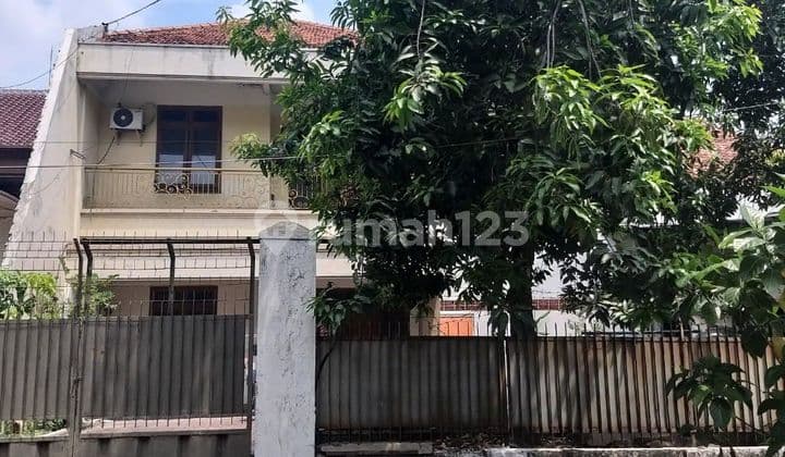 Dijual Rumah Hook Di Jl Merapi Dan Jl Kawi Pusat Kota Surabaya