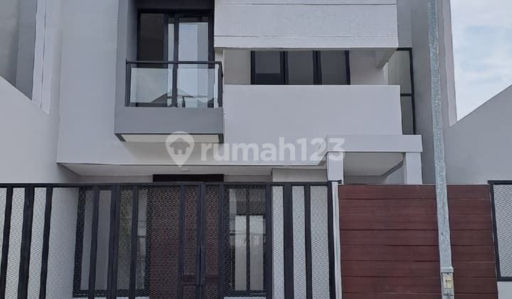 For Sale New Fresh House on Jalan Gayung Kebonsari Besar Surabaya