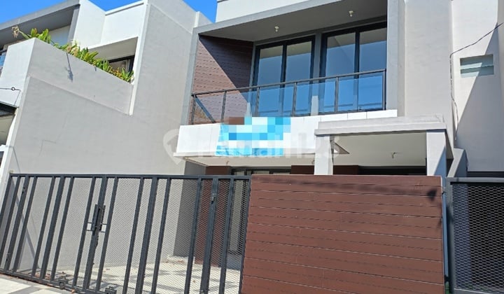 For Sale: New Scandinavian Style House in Taman Gayungsari Barat, Surabaya