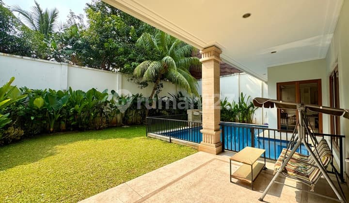 Classic House In Kemang