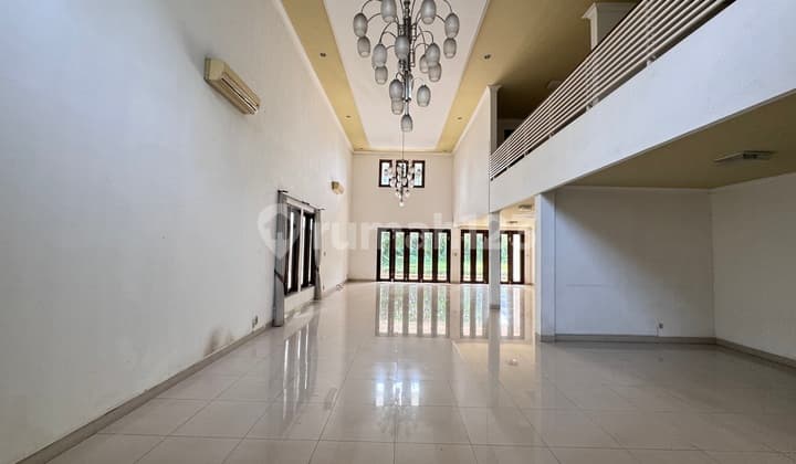 Nice Bright House In Kenanga Ampera