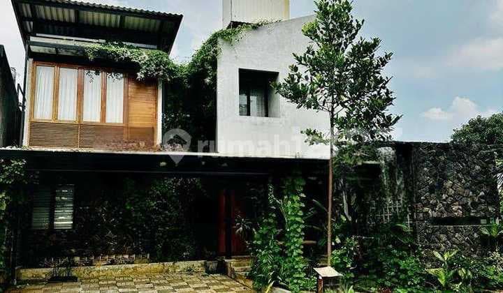 Rumah Bagus Konsep Industrial Minimalist di Emerald Bintaro ~ Ttyek