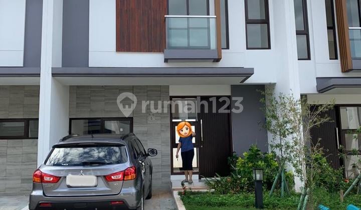 Beautiful ready-to-occupy house in Delatinos BSD.