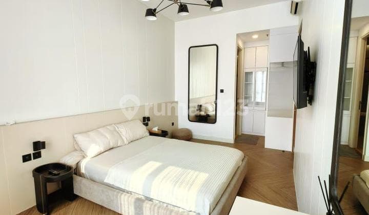 Taman Anggrek Residence 99M. Condo 2+1, Dijual Cepat, Luxury Apartemen Beech 2 Kamar Tidur Furnished