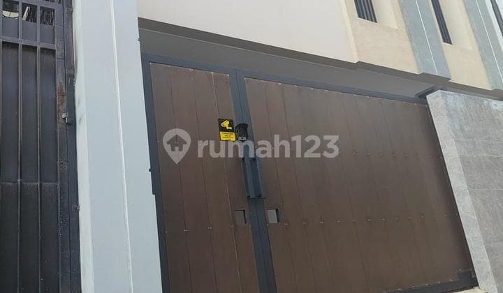 Dijual Rumah Kos Dekat BINUS, Kebon Jeruk, Jakarta Barat