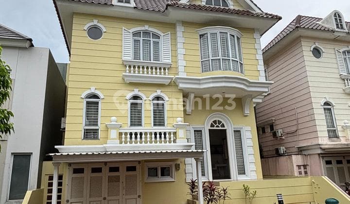 Montana Village Gading Serpong House, Neat and Ready to Occupy