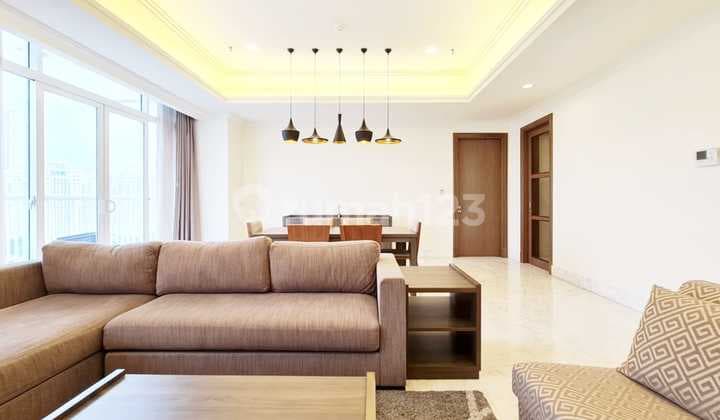 Botanica Apartment Simprug 2br + 1 Study Room For Rent