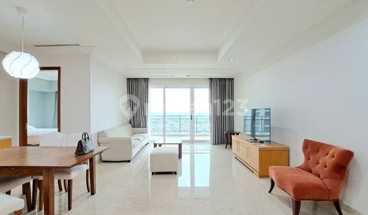Pakubuwono Residence 2 Kamar Tidur For Sale, Pool View, Rare Unit