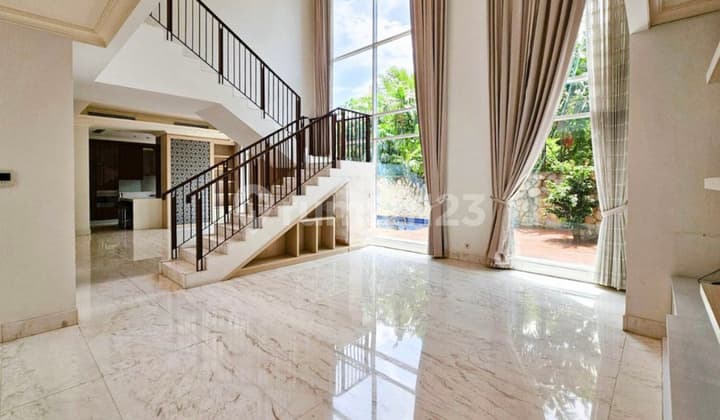 Botanica Townhouse Dijual 3+1br, Sudah Ajb, Bisa Kpa