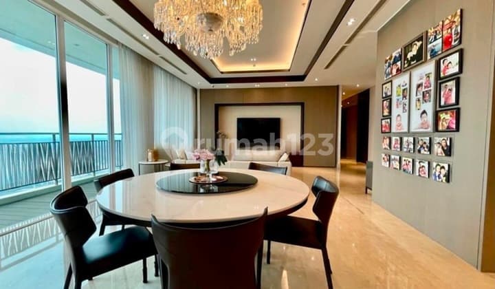 Pakubuwono Signature For Rent 4 Bedroom + 1 Study Room, High Floor, Cozy Furnished