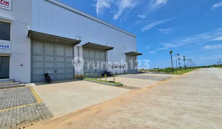 Gudang 2 Pintu In Out Lokasi Cocok Untuk Logistic, Distributor