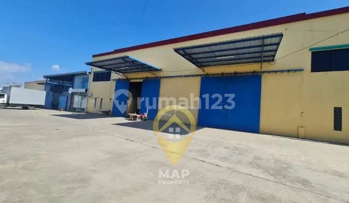 Gudang Siap Pakai di Kawasan Pergudangan 88 Pattene Strategis