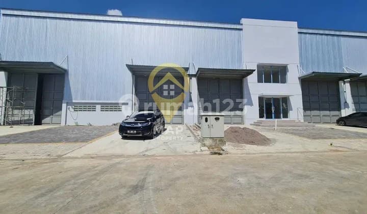 Gudang Siap Huni Kawasan Pergudangan Summarecon, Titanium