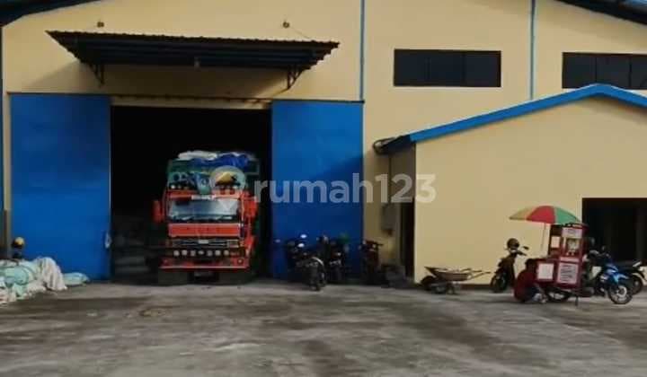 Gudang cocok untuk usaha hasil bumi jemuran luas haraga dibawah pasar