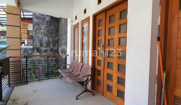 For Sale Fast Nice and Lush House in South Dago Hill