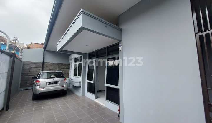 For Quick Sale: Strategic House in Cicendo