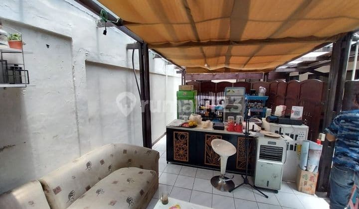 Di Jua Cepat Rumah Terawat Lingkungan Asri dan Nyaman Dalam Komplek Cigadung