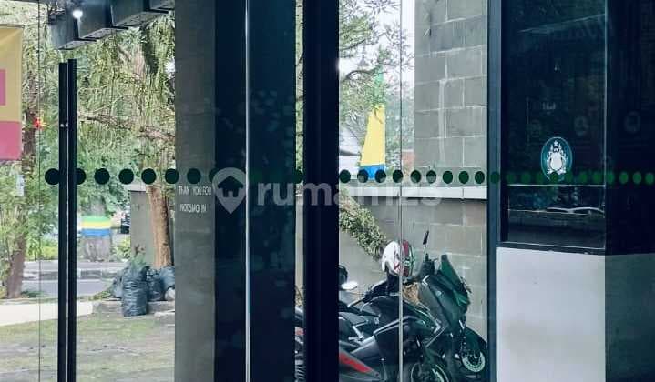 Di Jual Gedung Mainroad Dago Cocok untuk Perkantoran/Usaha
