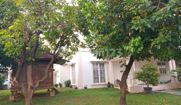 Rumah Hook Besar Luas Cluster Tengah di Kota Wisata Cibubur