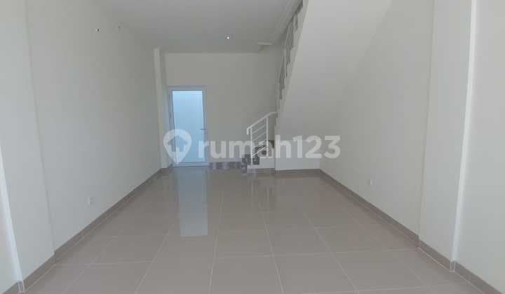 Ruko Gandeng 2 Cikarang Jababeka Strategis Rapi Parkir Luas Kantor Restoran Siap Pakai