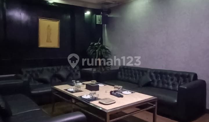Ruko 4.5 Lantai Besar Strategis Pinggir Jalan Raya Utama Lippo Cikarang Strategis Untung