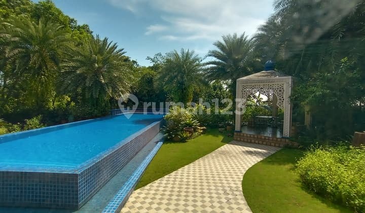 Rumah unik ala Timur tengah (Maroko) di Notridge Sentul city