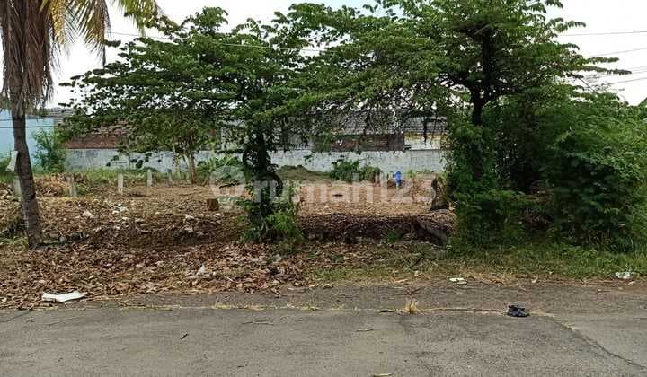 Land Alongside the Road in Limus Pratama
