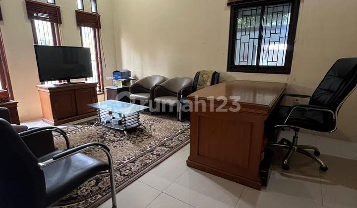 Dijual bangunan Ex Kantor dan Gudang di Cipinang