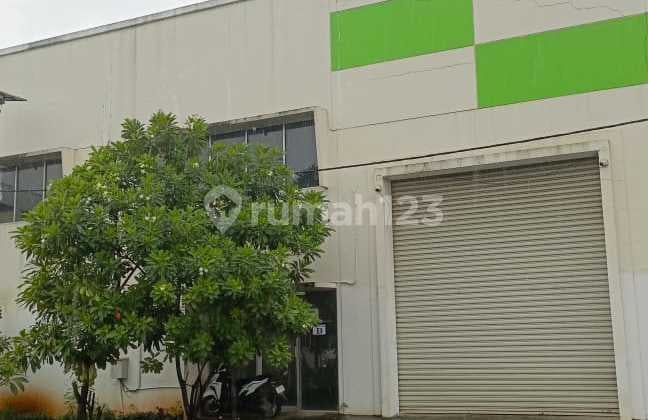 Gudang Sewa Dekat ke BSD. Dimensi 12 X 53 Akses Container