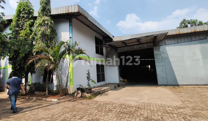 GUDANG CILEUNGSI, SHM, AKSES TRUK ENGKEL, SIAP PAKAI, BEBAS BANJIR