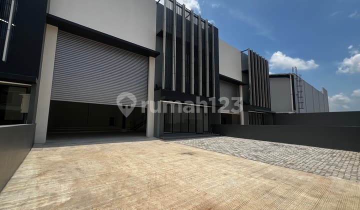 Gudang Industri Blessind. Dekat Pintu Tol Legok BSD. bisa DP 10%