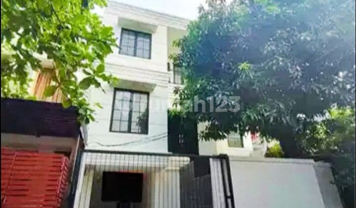 Rumah Baru Pondok Indah 3 lt Dekat PIM 2