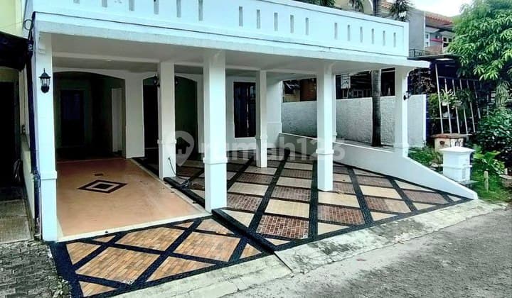 DD337 Rumah 3 lantai 200 m2 Murah Legenda Wisata Cibubur