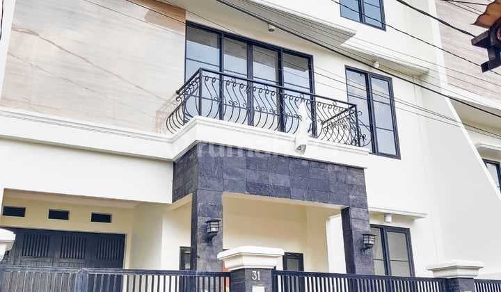 Rumah Baru 3 Lantai Mewah di Kalibata Utara Pancoran Jakarta Selatan