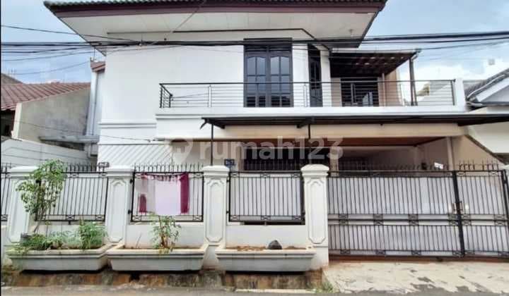 S668 Rumah 2 Lantai 180 M2 Murah di Rawamangun Jakarta Timur