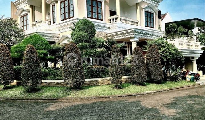 DD335 Rumah Mewah Hoek 318 m2 Furnished Kota Wisata Cibubur