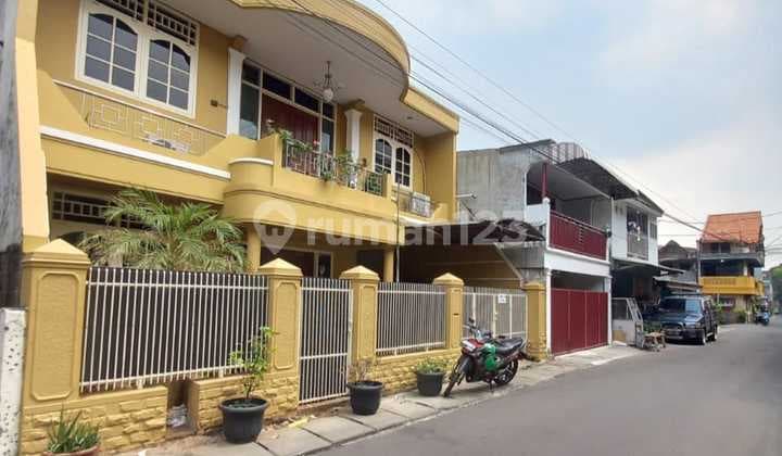 Z95 Rumah Bagus 253 m2 Siap Huni Utan Kayu Matraman Jakarta Timur