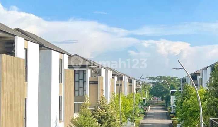 S727 Luxury House Fully Furnished Jakarta Garden City Cakung East Jakarta