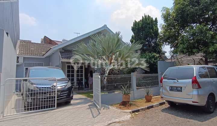 S550 Beautiful House 197 M2 Full Furnished in Pondok Kelapa East Jakarta