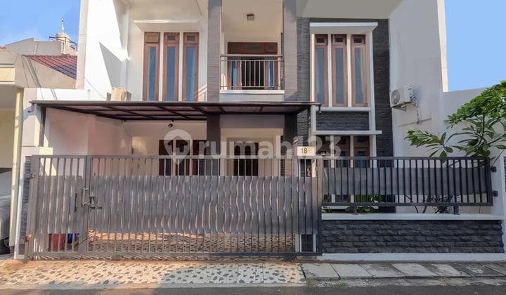 Y395 Rumah Depan Taman Siap Huni Rawamangun Jakarta Timur