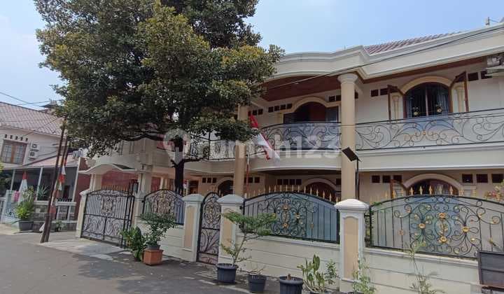 S311c Rumah Mewah Hoek 235 M2 Murah Di Pondok Bambu Jakarta Timur