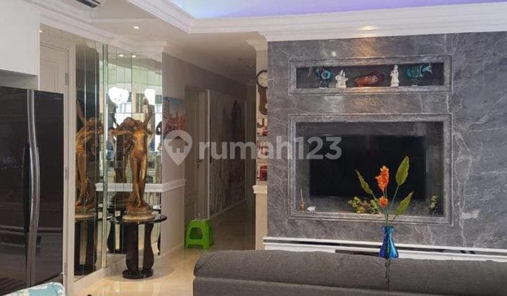 APARTEMEN THE PEAK Lantai22 Full Furnish PREMIUM LIVING