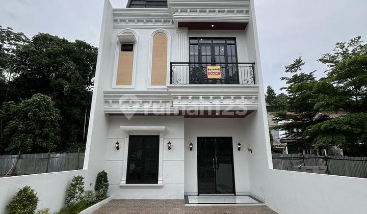 Rumah Mewah 3 Lantai+Rooftop di Lenteng Agung Jakarta Selatan