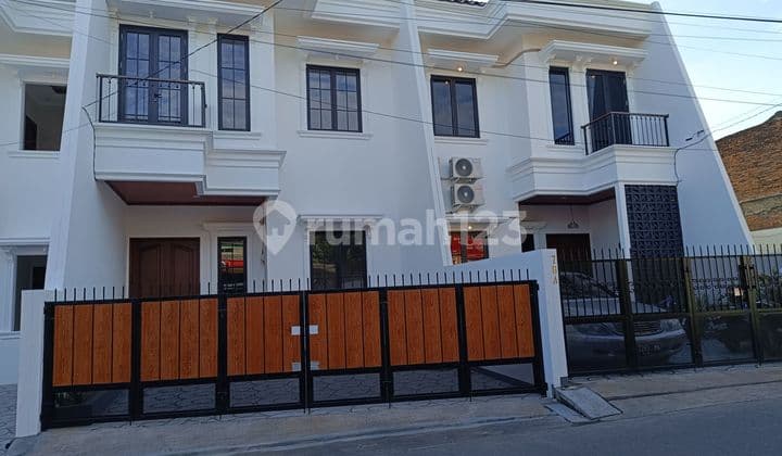 Rumah Modern Classic Siap Huni Dekat Stasiun Lrt Jatibening