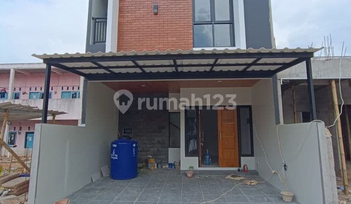 Rumah 2 Lantai Siap Huni di Cipayung, 5 Menit ke Tol Bambu Apus