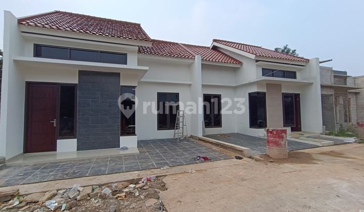 Ready-to-Occupy House in Jatikramat-Bekasi | Flood-Free | 675 Million Negotiable