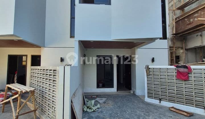 Rumah 3 Lantai +Rooftop Ready di Condet Jakarta Timur, Bisa KPR!