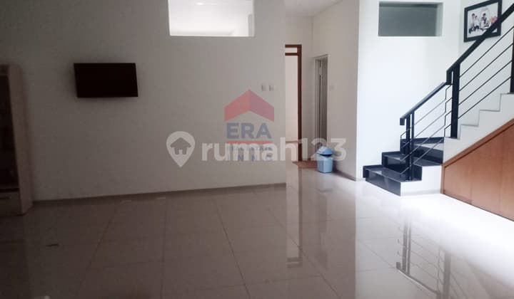 Rumah Bagus singgasana Bandung Area Depan